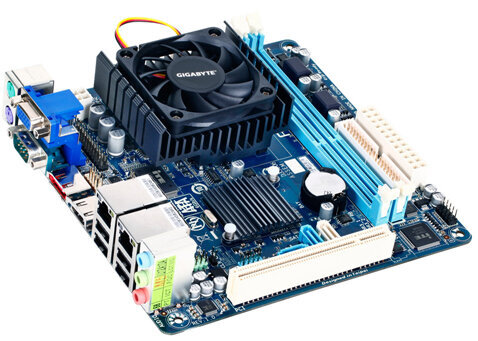 Περισσότερες πληροφορίες για "Gigabyte GA-C847N"