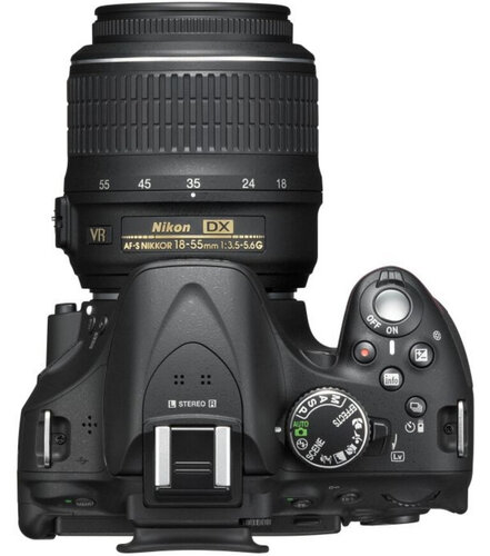 Περισσότερες πληροφορίες για "Nikon D5200 + 18-55 AF-S DX VR II 55-200 VRII"
