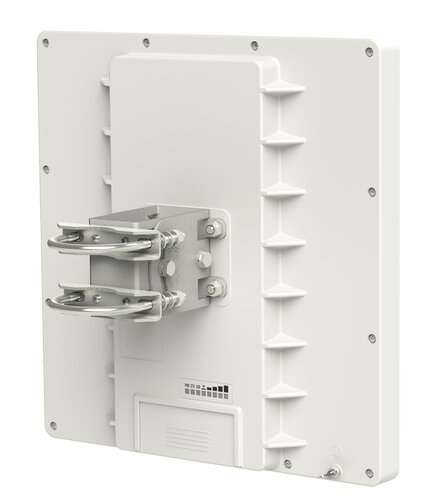 Περισσότερες πληροφορίες για "Mikrotik QRT 5"