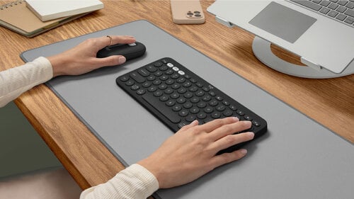 Περισσότερες πληροφορίες για "Logitech 920-012415 (Μαύρο/RF Wireless + Bluetooth)"
